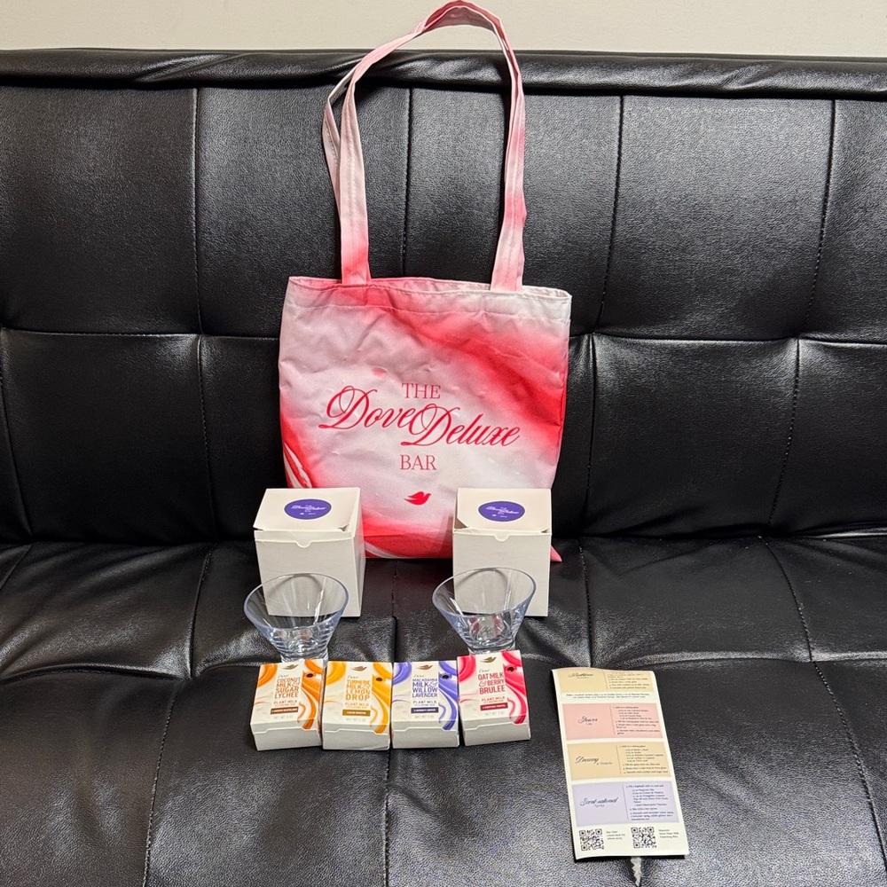 The Dove Deluxe Bar x Dante Body Wash Set with Wine Glasses and Pink/White Tote